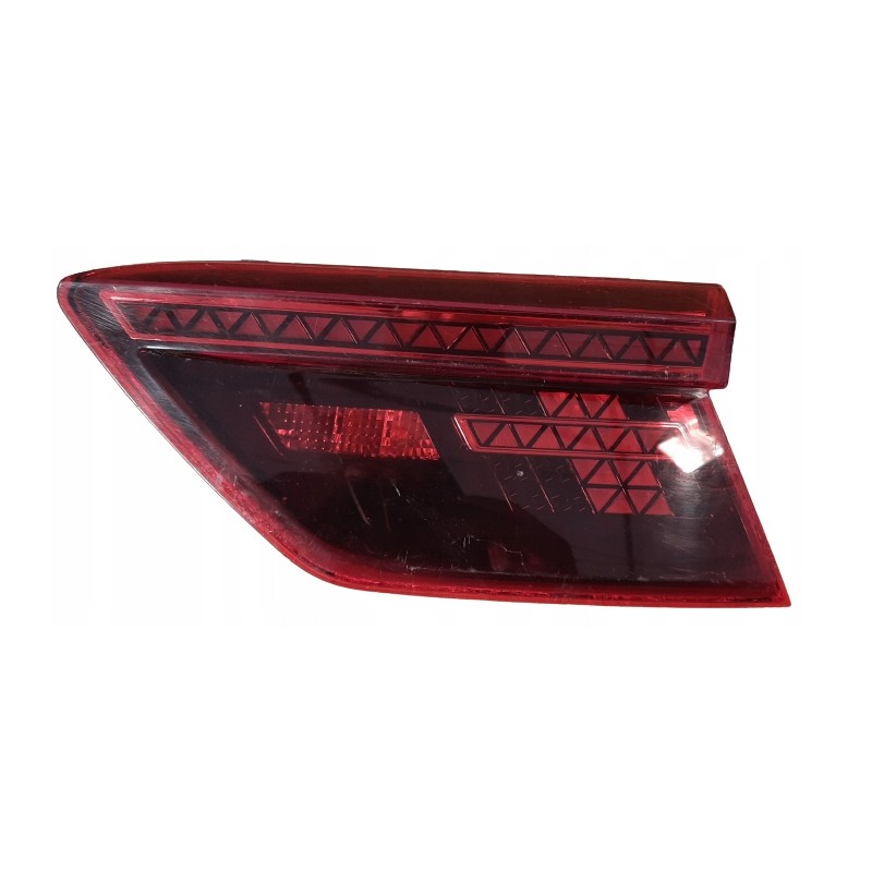 VOLKSWAGEN TIGUAN II LAMPA LED TYŁ TYLNA PRAWA W KLAPĘ 5NA945308D