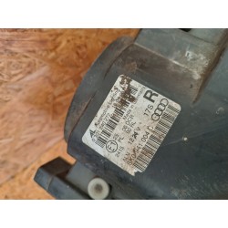 LAMPA PRAWY PRZÓD EU REFLEKTOR 8K0941004 XENON AUDI A4 B8