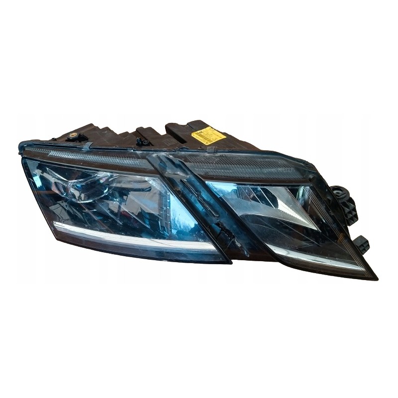 LAMPA PRAWA PRZÓD REFLEKTOR EU FULL LED SKODA OCTAVIA III LIFT 5E1941016E