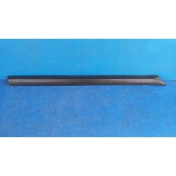 LISTWA DRZWI BŁOTNIKA PRAWY TYŁ BMW 3 E36 COUPE CABRIO 19772480