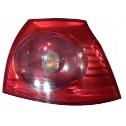 VOLKSWAGEN GOLF V LAMPA TYLNA TYŁ PRAWA 89031830