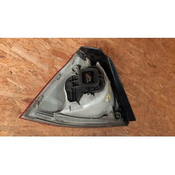 VOLKSWAGEN GOLF V LAMPA TYLNA TYŁ PRAWA 89031830