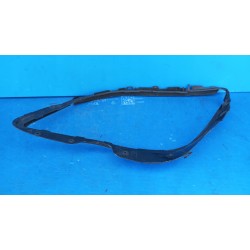 USZCZELKA REFLEKTORA LAMPY PRZÓD PRAWA MERCEDES C KLASA W204 A2048261091