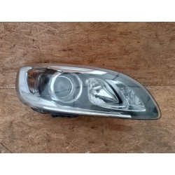 LAMPA PRAWY PRZÓD EU XENON VOLVO S60 V60 LIFT 31420262 2013-