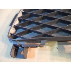 KRATKA ZAŚLEPKA ZDERZAKA LEWA MAZDA 3 BK