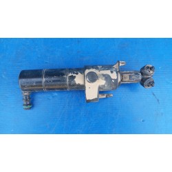 A2048600347 POMPKA SPRYSKIWACZ LEWY LAMPY MERCEDES W204 C KLASA