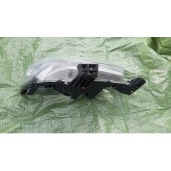 TOYOTA HILUX VII 12- LAMPA PRAWY PRZÓD