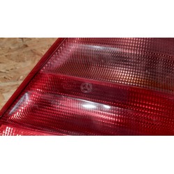 MERCEDES C-KLASA W203 COUPE LAMPA TYLNA TYŁ PRAWA A2038200664