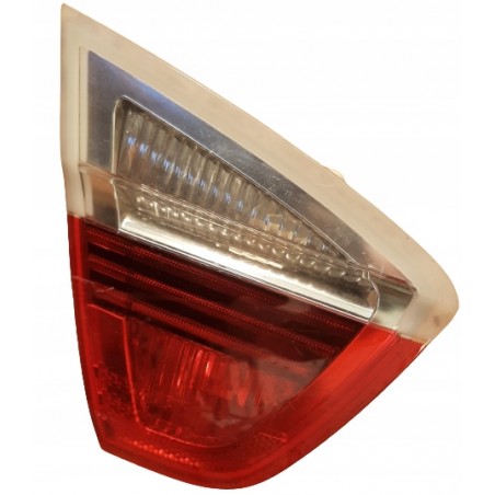 BMW 3 E90 LAMPA TYLNA TYŁ LEWA W KLAPĘ 6937459