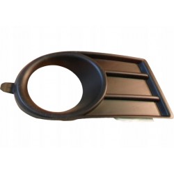 KRATKA ZAŚLEPKA HALOGENU PRAWA SUZUKI SWIFT 2004-