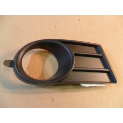 KRATKA ZAŚLEPKA HALOGENU PRAWA SUZUKI SWIFT 2004-