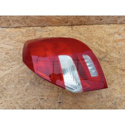 5J6945096 LAMPA PRAWY TYŁ W BŁOTNIK SKODA FABIA II LIFT HB