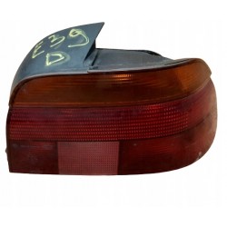 BMW E39 SEDAN LAMPA PRAWY TYŁ TYLNA 8358032