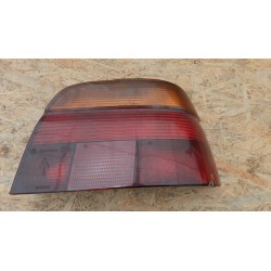 BMW E39 SEDAN LAMPA PRAWY TYŁ TYLNA 8358032