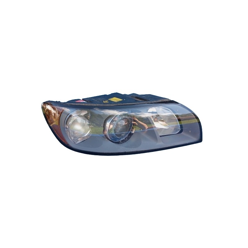 LAMPA REFLEKTOR PRAWY PRZÓD EU XENON 30678917 VOLVO V50 S40 II