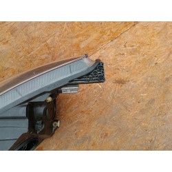 LAMPA PRAWA PRZÓD REFLEKTOR EU MX7B-13E014-CCJ FORD FOCUS MK4 IV