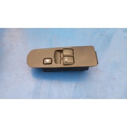 MR587959 PRZEŁACZNIK PANEL SZYB LEWY PRZÓD MITSUBISHI COLT VI 6