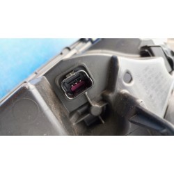 LAMPA PRAWY PRZÓD EU 260105066R RENAULT CAPTUR 2013-2017 SOCZEWKA