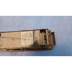 MR587959 PRZEŁACZNIK PANEL SZYB LEWY PRZÓD MITSUBISHI COLT VI 6