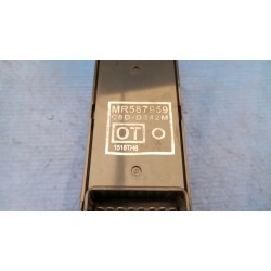 MR587959 PRZEŁACZNIK PANEL SZYB LEWY PRZÓD MITSUBISHI COLT VI 6