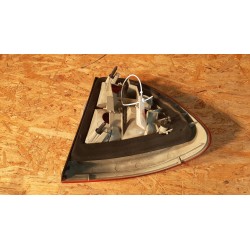 BMW 3 E46 8368757 LAMPA LEWY TYŁ 63216905627