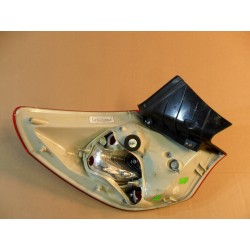 LAMPA PRAWY TYŁ TYLNA OPEL ASTRA J IV HB