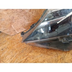 LAMPA LEWY PRZÓD EU 81150-02E21 TOYOTA AURIS II 2 2012- E18