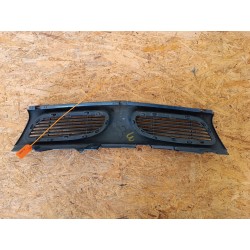 KRATKA GRILL ATRAPA ZDERZAKA PRZÓD MB944763 MITSUBISHI CARISMA 95-