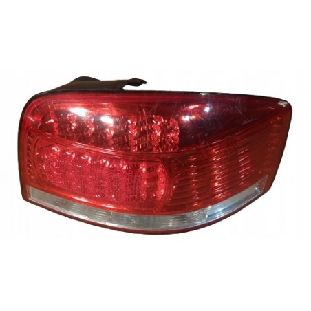 LAMPA PRAWY TYŁ AUDI A3 8P 8P0945258