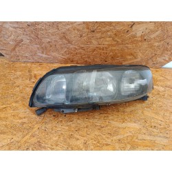 LAMPA LEWY PRZÓD REFLEKTOR EU 8659608 89006824 VOLVO S60 I 2000-