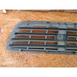 KRATKA GRILL ATRAPA ZDERZAKA PRZÓD 0K54A50710 0K53A50710 KIA CARNIVAL 2001-