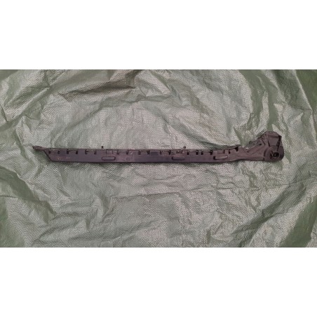 ŚLIZG ZDERZAKA PRAWY TYŁ MERCEDES W212