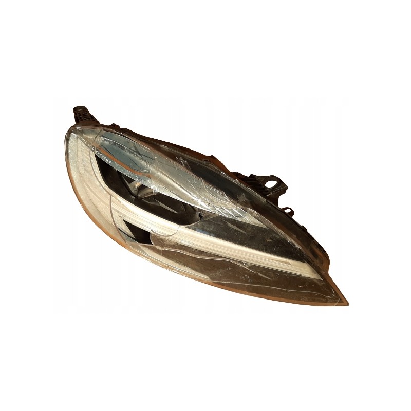 VOLVO V40 LAMPA FULL LED PRAWA PRZÓD PRZEDNIA 31677019