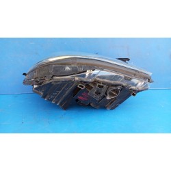 LAMPA PRAWY PRZÓD EU A2048209659 MERCEDES C KLASA W204 LIFT