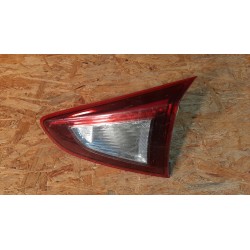 LAMPA PRAWY TYŁ W KLAPE MAZDA 2 II 14- 132-18383