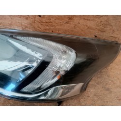 LAMPA REFLEKTOR LEWY PRZÓD EU 260606315R OPEL VIVARO B TRAFIC