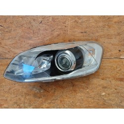 LAMPA LEWY PRZÓD EU 90068996 VOLVO S60 V60 LIFT 2013-