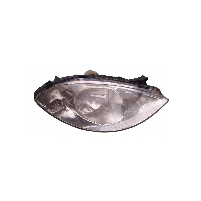 LAMPA PRAWY PRZÓD MERCEDES A W169 A1698200261