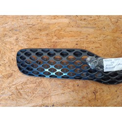 KRATKA GRILL ATRAPA ZDERZAKA PRZÓD TY0734001 TOYOTA YARIS I LIFT 03-