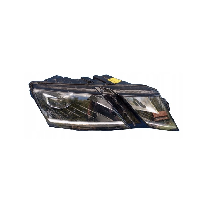 LAMPA PRAWY PRZÓD EU REFLEKTOR 5E1941016D SKODA OCTAVIA III 3 LIFT LED