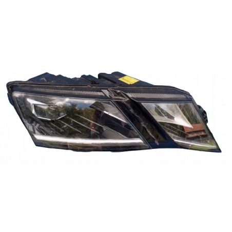 LAMPA PRAWY PRZÓD EU REFLEKTOR 5E1941016D SKODA OCTAVIA III 3 LIFT LED
