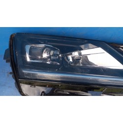 LAMPA PRAWY PRZÓD EU REFLEKTOR 5E1941016D SKODA OCTAVIA III 3 LIFT LED