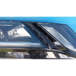 LAMPA PRAWY PRZÓD EU REFLEKTOR 5E1941016D SKODA OCTAVIA III 3 LIFT LED