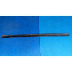 BMW 3 E36 CABRIO LISTWA TYLNEGO ZDERZAKA ŚRODKOWA 1960725