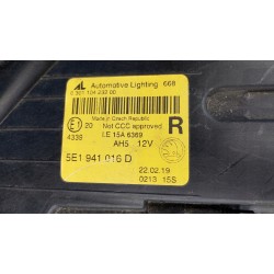 LAMPA PRAWY PRZÓD EU REFLEKTOR 5E1941016D SKODA OCTAVIA III 3 LIFT LED