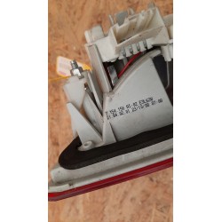 BMW E90 LCI LIFT LAMPA PRAWA TYŁ TYLNA W KLAPĘ 7154156