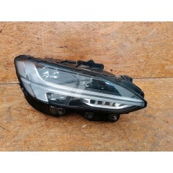 LAMPA PRAWY PRZÓD EU LED 31468901 VOLVO V90 S90