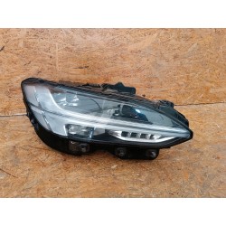 LAMPA PRAWY PRZÓD EU LED 31468901 VOLVO V90 S90