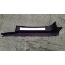 MERCEDES W203 LISTWA PROGOWA PRAWY TYŁ A2036801035