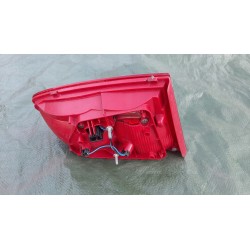 LAMPA PRAWY TYŁ VOLKSWAGEN PASSAT B7 KOMBI
